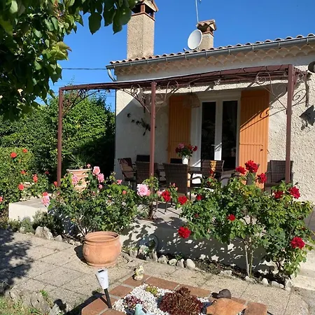 Maison Familiale De *